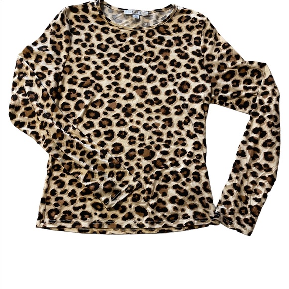 Long sleeve cheetah print very soft material - Picture 1 of 2